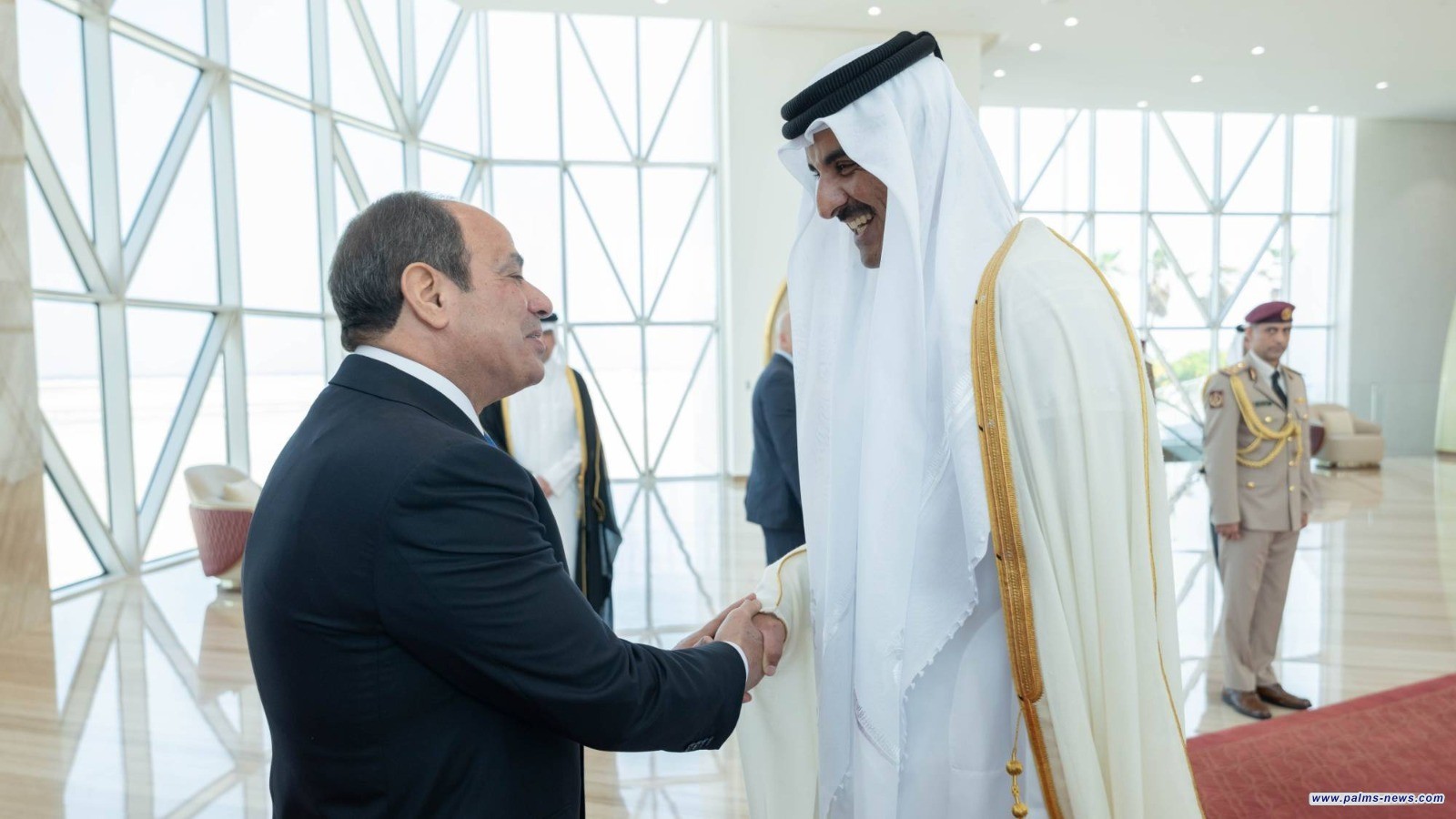 السيسي يصل إلى قطر في جولة خليجية تشمل الكويت